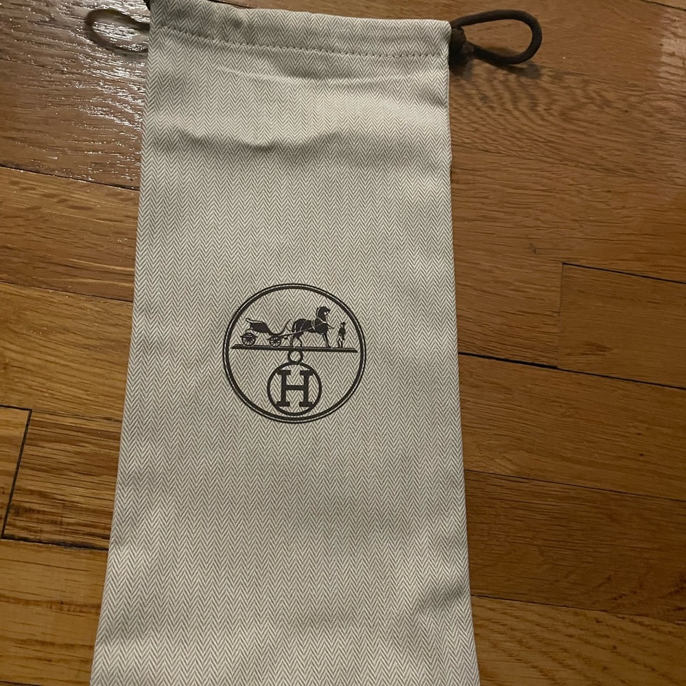 Beige Drawstring Dust Bag - Picture 2 of 3